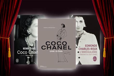 livre decoratif chanel|Les plus beaux livres sur Coco Chanel .